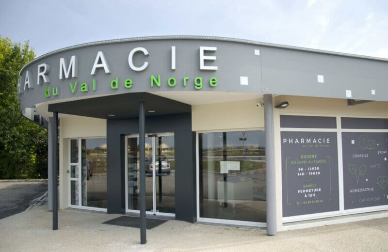 devanture pharmacie val de norge